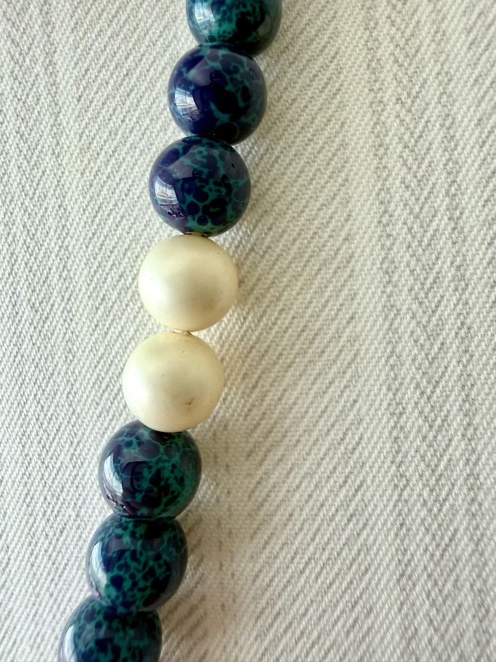 Vintage 1960’s Art Deco Style Art Glass & Faux Pearl Beaded Necklace 22”